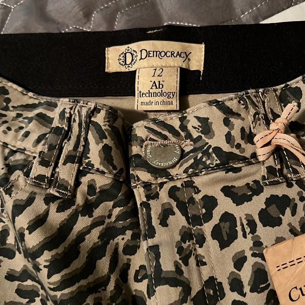 Democracy Leopard print skinny jeans.. - Picture 3 of 5